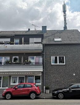 3 Zi. Wohnung im 2.OG mit 2x Balkon, Keller und Garage in ruhiger Vorstadtlage - Mönchengladbach