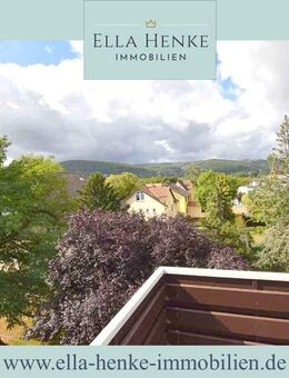 Mit Aussicht: Großzügige, helle 3-Zimmer-Wohnung mit Balkon und modernem Badezimmer. - Bad Harzburg