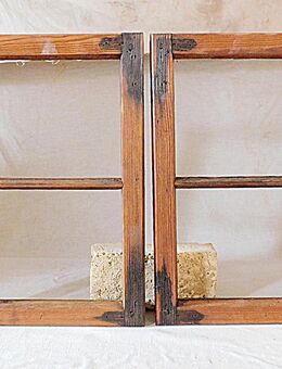 altes historisches Holz Stall Schuppen Bauernhaus fenster Dekoration rustikal Landhaus shabby chic vintage - Salzatal