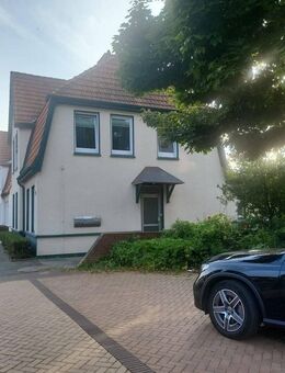 Interessantes Zinshaus mit Ausbaureserve - Neumünster