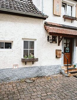 ***Einmalige Gelegenheit** Modernisierter Altbau mit vielfältigen Gestaltungsmöglichkeiten - Bruchsal