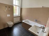 Objekt-Nr.: 14323 - Schöne vermietete 3-Zimmer-Maisonette-ETW mit Wanne im EG / 1. OG in Plauen (Reusa) - Plauen