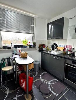 Große 3,5-Zimmer-Dachgeschosswohnung mit Stellplatz & Einbauküche - ideal für Familien & Paare - Essen