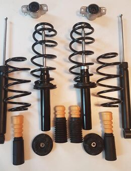 Fahrwerk Serienfahrwerk Standardfahrwerk Audi A4 8K Limousine + Avant + Quattro Federn Stoßdämpfer Domlager Staubschutz neu - Großbeeren