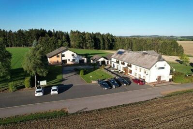 Gastronomie mit Pension und Einfamilienhaus in idyllischer Lage im Naturpark Südeifel!