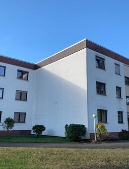 SANKT AUGUSTIN - schöne 3 -Zi. Whg. EG im 9 Parteien-Haus, ca. 89 m² Wfl., gr. Balkon + TG-Platz - Sankt Augustin