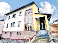 Umfangreich teilsaniertes Dreifamilienhaus mit Garage + PV Anlage und großem Garten - Habichtswald
