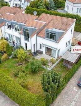 IMMOBERLIN.DE - Extravagantes Reihenendhaus mit Südgarten im Berliner Speckgürtel - Wandlitz