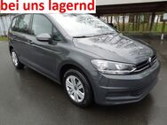 VW Touran, 1.5 TSI Limited Sitz, Jahr 2022 - Föritz