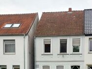 Lippstadt- Doppelhaushälfte mit Anbau, Garten und Garage- in zentraler, aber ruhiger Stadtlage - Lippstadt