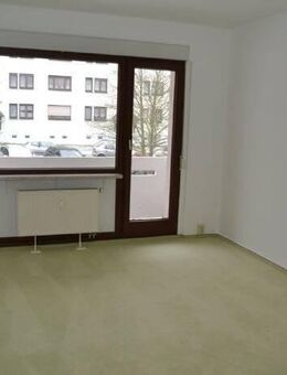 Schöne 4-Zi.-Wohnung in Königsee mit Balkon - Wohngebiet, Am Kümmelbrunnen - Musterwohnung - - Königsee-Rottenbach