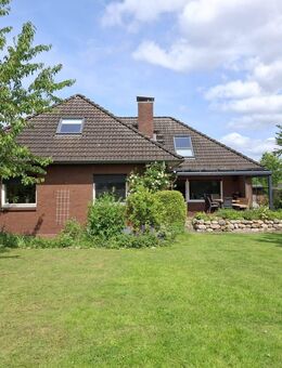 6,5-Zimmer-VIEBROCK-Einfamilienhaus mit Doppelgarage und Außenpool - Tostedt