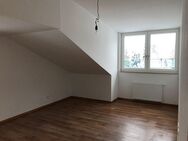 Vollwertige 3-Zi. Dachgeschoss-Wohnung - Heidenheim (Brenz)