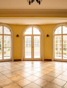 Zeitloses Schlossensemble mit Charme & Historie - Neustadt (Dosse)