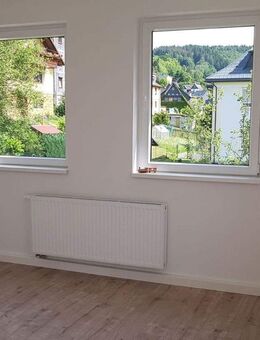 Traumhafte, lichtdurchflutete und gedämmte 4-Raum-Wohnung mit außergewöhnlichem Grundriss - Steinach (Thüringen)