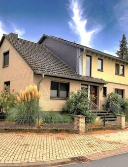 Saniertes Ein- Zweifamilienhaus mit Wärmepumpe und PV-Anlage in ruhiger Lage ! - Salzgitter