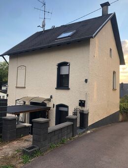 Schönes EFH in ruhiger Lage - Perl