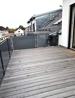 sonnige 3-Zi DG Wohnung mit Balkon Schierling -Erstbezug- - Schierling