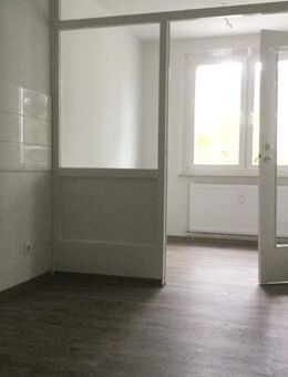 Renovierte 3-Zimmerwohnung mit Balkon zu vermieten. - Bielefeld