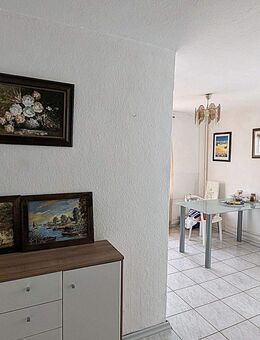 Einladende, frisch renovierte 3-Zimmer-Wohnung mit praktischer Einbauküche - Ihr neues Zuhause wartet! - Bremerhaven