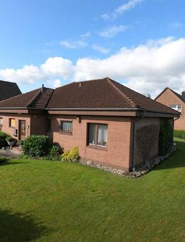 Ebenerdiger Bungalow mit Garage in zentrumsnaher Lage von Zetel - Zetel