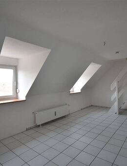 Wohnen auf 2 Ebenen! Renovierte 3-Zi-Maisonetten-Whg in Gladbeck - Gladbeck