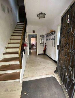 Alte ehem. Kunstschmiede mit viel Platz und mehreren Garagen - Medebach (Hansestadt)