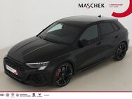 Audi RS3, 9.3 Sportback UPE 735 - b O Sport, Jahr 2022 - Wackersdorf