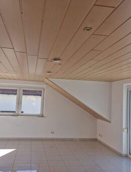 Exklusive 4-Zimmer-Dachgeschosswohnung - Remseck (Neckar)