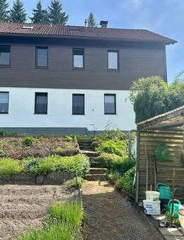 Einfamilienhaus mit Garage, Kamin & Pool in Waldrandlage: Reihenendhaus in Witzschdorf bei Chemnitz - Gornau (Erzgebirge)