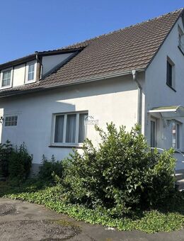 Interessantes Einfamilienhaus mit Garage - Oberweser