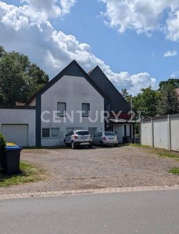 Rund 8% Rendite! 5 Wohnungen, 5 Garagen, 4 Stellplätze - Obernkirchen
