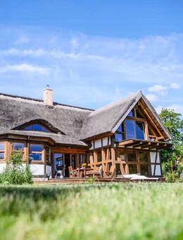 Einfamilienhaus mit Einnahmen und Sauna sucht neue Familie - Buschvitz