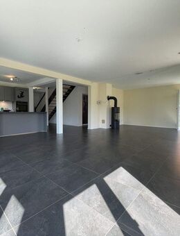 FREI: NEUWERTIGES MARKEN-FACHWERK-HAUS - Osterzell