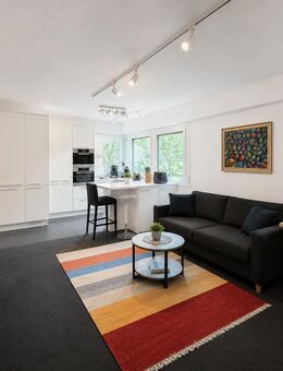Altstadtflair trifft Wohnkomfort 2-Zimmer Wohnung mit Balkon in Bestlage - Köln