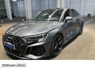 Audi RS3, 2.5 TFSI quattro Limousine, Jahr 2023 - Mönchengladbach