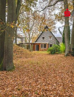 Freistehendes Einfamilienhaus mit schönem Grundstück in beliebter, grüner Wohngegend - Eschweiler