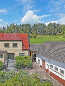 Naturidylle - Renovierungsbedürftiges charmantes Landhaus mit riesen Areal und großen Nebengebäuden - Kirchwald