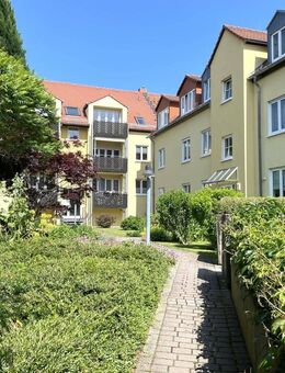 Rarität! 3- Zimmer- Dachgeschoss mit Hobbyraum im Dachspitz, Balkon und TG in guter Lage von Bühlau! - Dresden