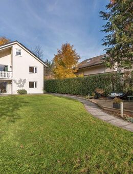 Perfekt für Familien: Domizil in grüner Lage mit Garten und viel Platz zur Entfaltung - München