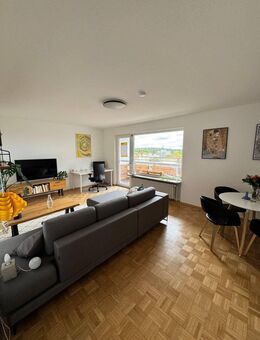 Schöne 3-Zimmer-Wohnung mit Balkon im 6.OG einer gepflegten Wohnanlage - Erlangen