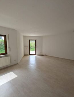 bezugsfreie Erdgeschosswohnung in Weißenborn mit Terrasse - Weißenborn (Thüringen)