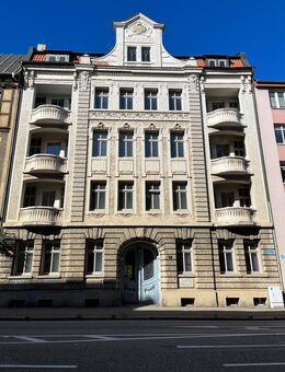 Einzigartige Investitionsmöglichkeit: Mehrfamilienhaus mit Sanierungsbedarf und Baugenehmigung - Halberstadt