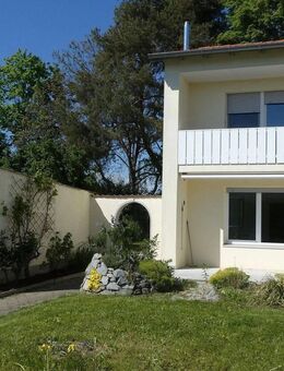 ++ UMFASSEND RENOVIERTE DOPPELHAUSHÄLFTE++SOFORT BEZIEHBAR++PROVISIONSFREI++ - Mettenheim (Bayern)
