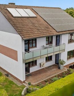 Hochwertig Renoviert! Großzügiges Zweifamilienhaus in ruhiger Lage mit traumhaftem Garten - Eckersdorf