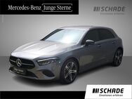 Mercedes A 180, Progressive Night, Jahr 2023 - Eisenach