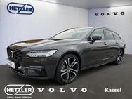 Volvo V90, Kombi Benzin EU6d B4 B Plus Dark, Jahr 2023 - Kassel