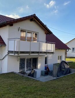 freistehendes Einfamilienhaus mit ELW und Doppelgarage in sonniger Lage - Wellendingen