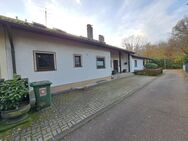RH-Bungalow mit 230 m² Wohnfläche/ 495.000,- € !!, 511 m² großem Grundstück, schönem Garten mit Südausrichtung in Ettlingen-Bruchhausen - Ettlingen