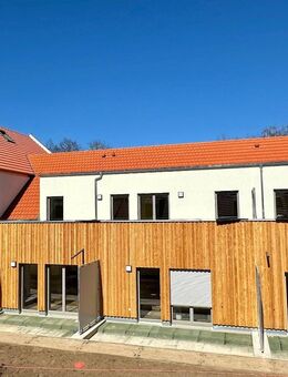 Neubau...! Gemütliche 2-Zimmerwohnung mit Terrasse und Garten auf Gut Deutschhof...! - Schweinfurt